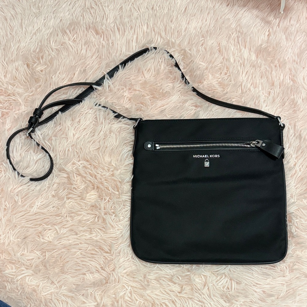 Michael Kors Black Crossbody Bag - Picture 3 of 5